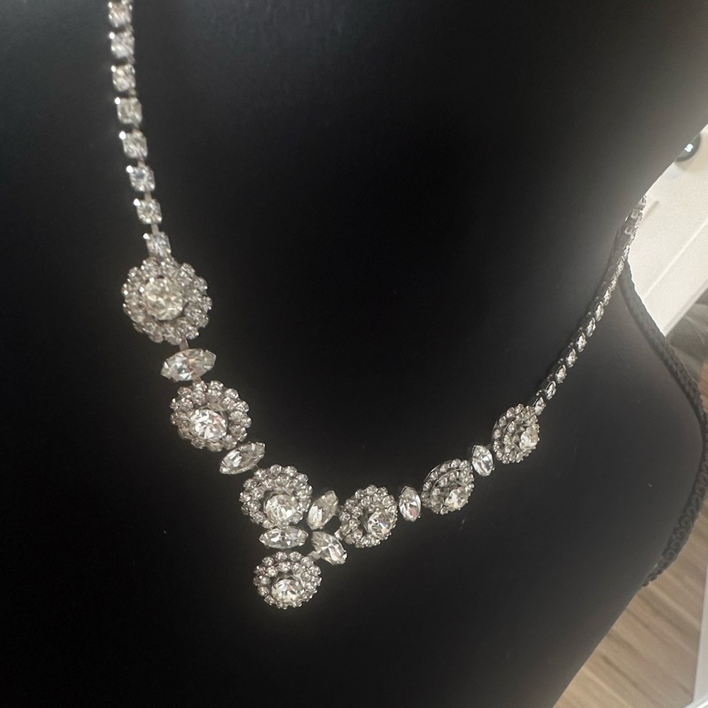 Vintage Rhinestone Necklace Absolutely Stunning